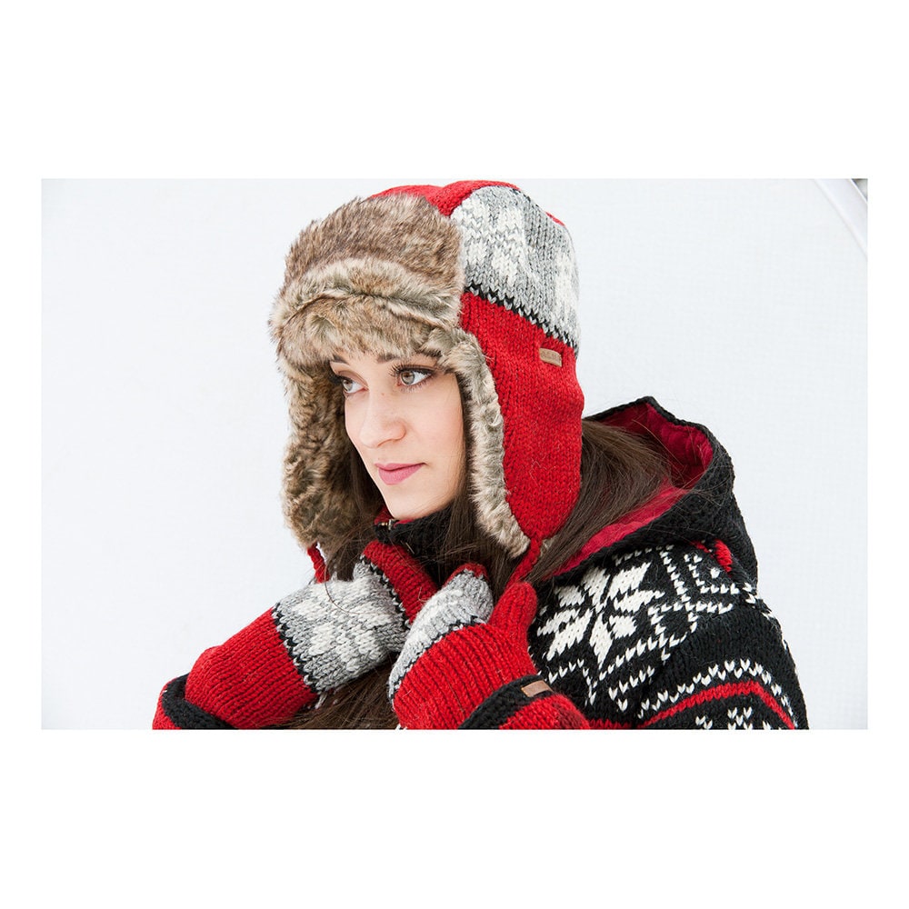 Handgestrickte Trappermütze, 100% Wolle, mit Kunstfell gefüttert, nordisches Design, Aviator Wintermütze, Winter Unisex Trapper, Fair Trade, Alma Strickmode