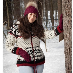 100% Soft Lamb Wool Coat- Women&#39;s Jacket - Norwegian Sweater- Fleece Lined - Hand knitted - Warm Sweater - Detachable Hood - Fair Trade