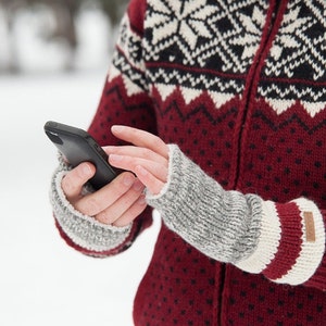 100% Lamb Wool Handmade Winter Sherpa Fleece Lined Hands Warmer/Fingerless Gloves Red | Rouge