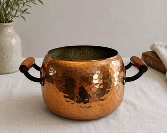 Vintage Hammered Copper Pot, Wood Handle Planter, Rustic Country Kitchen Decor, French Farmhouse Copper Vessel, Cottagecore Home Decor