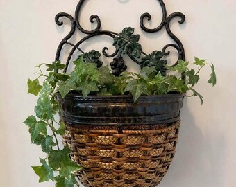 Vintage Wrought Iron Wicker Wall Planter, Grape Vine Hanging Basket, Rustic Farmhouse Wall Decor, Cottage Garden Plant Holder