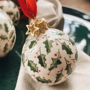 Porzellan Christbaumkugel Beeren Christbaumschmuck Weihnachten Baumschmuck Weihnachtskugel rot grün Keramik Handarbeit