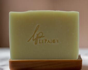 Jabón en barra de manteca de karité y cacao – Hidratante natural y elaborado a mano para piel seca