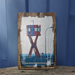 Lighthouse Port of Sassnitz on Rügen | Wood print on driftwood