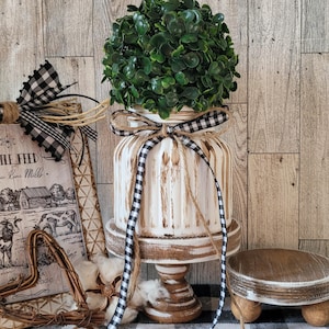Conjunto de jarrón y soporte de estilo rústico hecho a mano / Decoración topiaria con vegetación artificial
