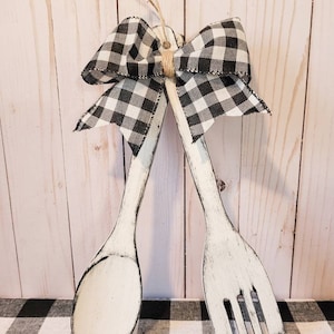 White Distressed Fork & Spoon | Buffalo Check Decor | Farmhouse Wooden Wall Hanging | Farmhouse Decor | Door Hanger Sign | Country Kitchen