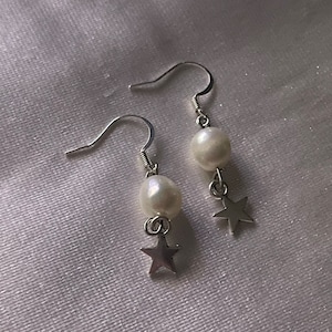 Y2K Pearl Star Earrings | Fairycore Celestial Coquette Dainty Aesthetic Handmade Hook Dangly Charm Silver Jewelry | Pearl Amongst The Stars