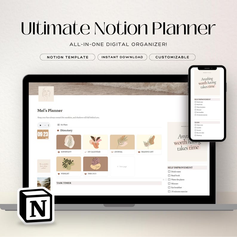 Puede incluir: Una pantalla de computadora port&aacute;til que muestra una plantilla de planificador de Notion con un directorio de secciones, que incluyen "Mi calendario", "Diario" y "Lista de lectura". La pantalla tambi&eacute;n muestra un temporizador de tareas y una cita que dice "Cualquier cosa que valga la pena tener lleva tiempo". La computadora port&aacute;til est&aacute; sobre una mesa con una pegatina del logotipo de Notion en el lado izquierdo.