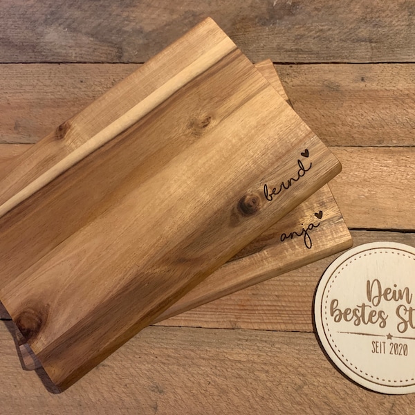 Holzbrettchen "Name + Herz" personalisiert - Geschenk, Schneidebrett, Frühstücksbrett