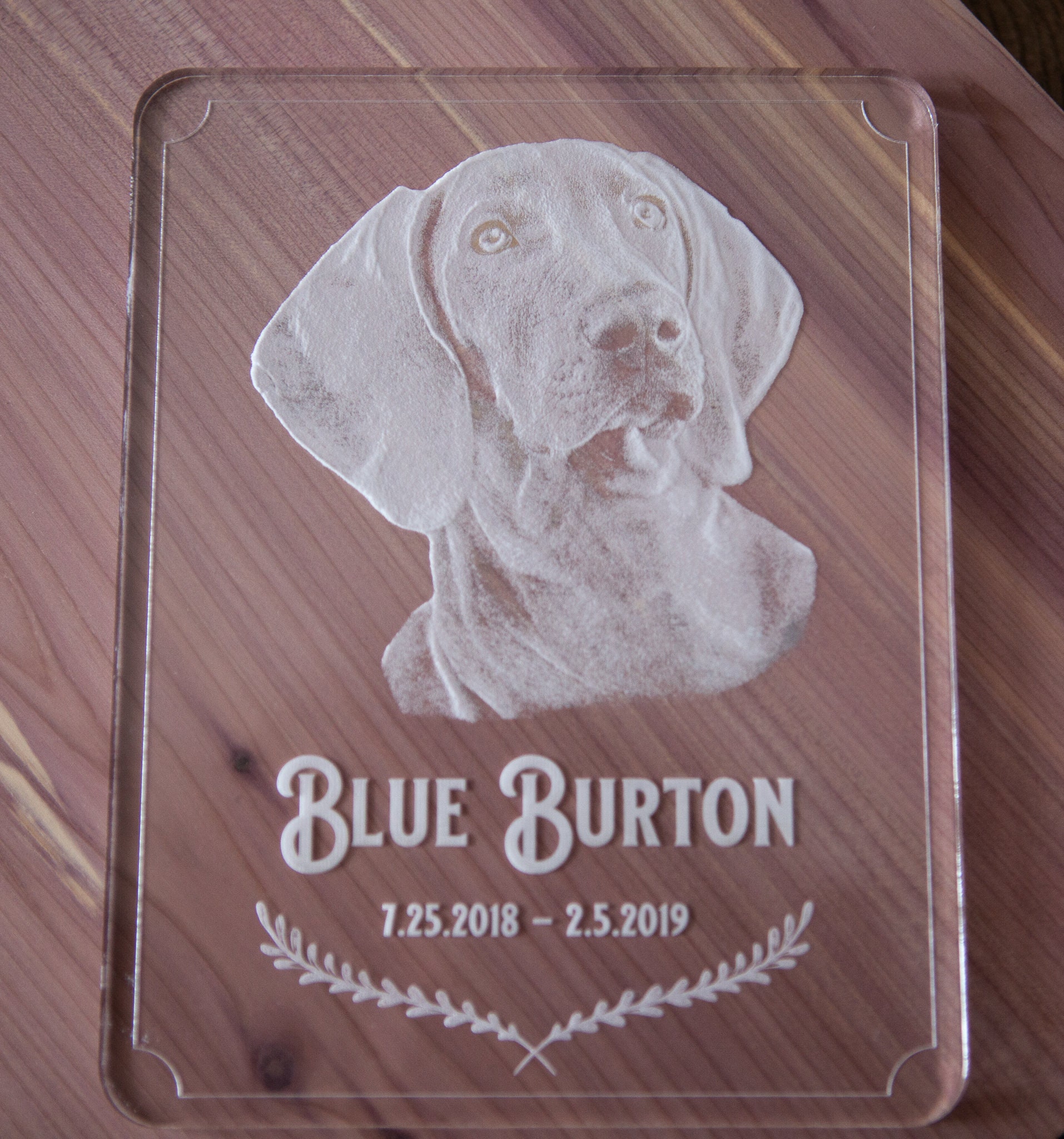 Laser Engraved Pet Memorial Clear Acrylic Photo Engraving Pet Memorial Plaque