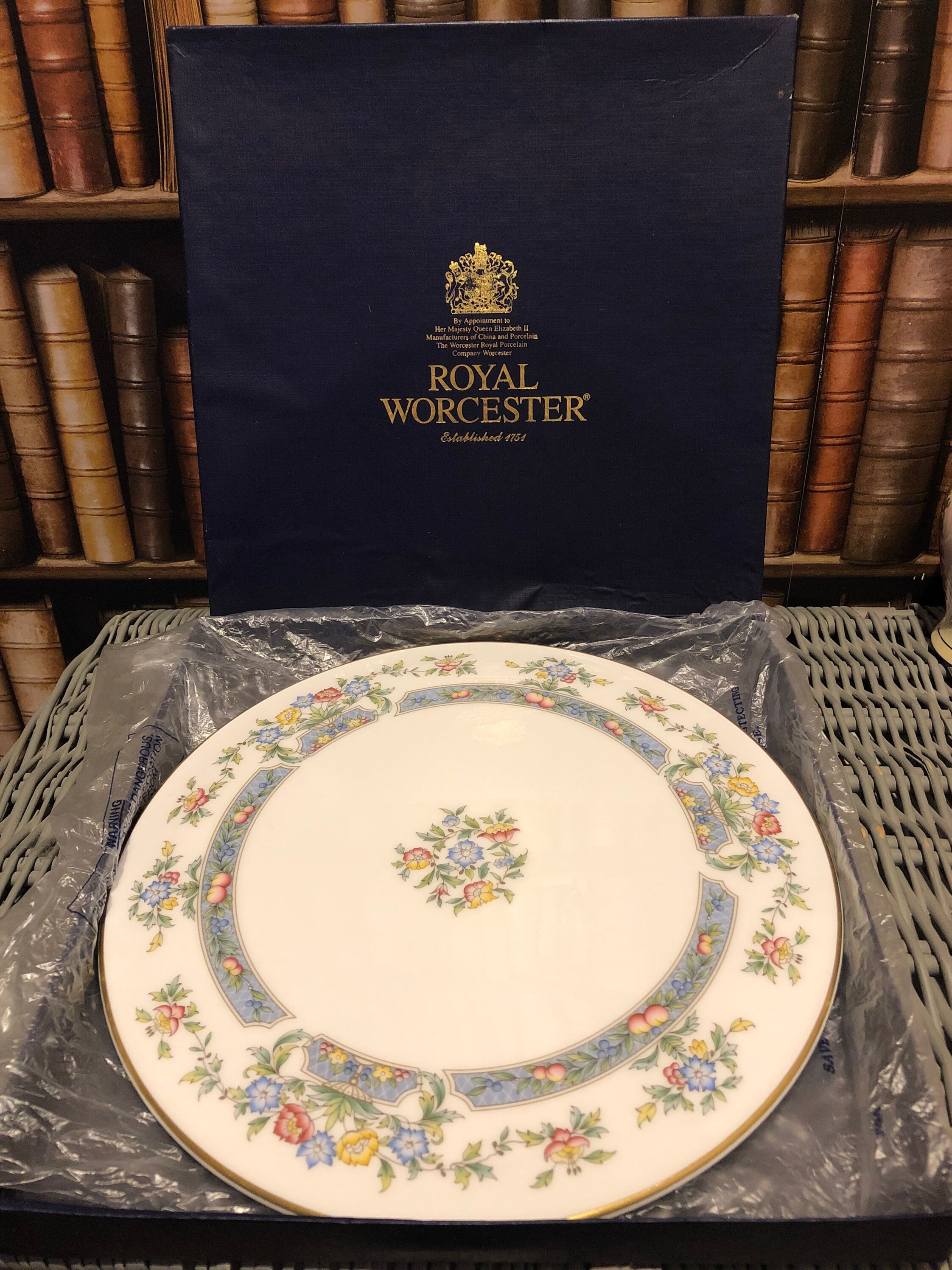 Boxed Royal Worcester 11 Mayfield Cake Plate / Platter Etsy UK