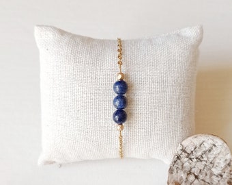 Fine bracelet, three pearls, natural stone, lapis lazuli, blue, gold, self-confidence