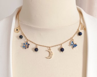 Collier, breloques, perles, pierres naturelles, lapis lazuli, fleur, œil de cheval, zircon, lune, papillon, confiance