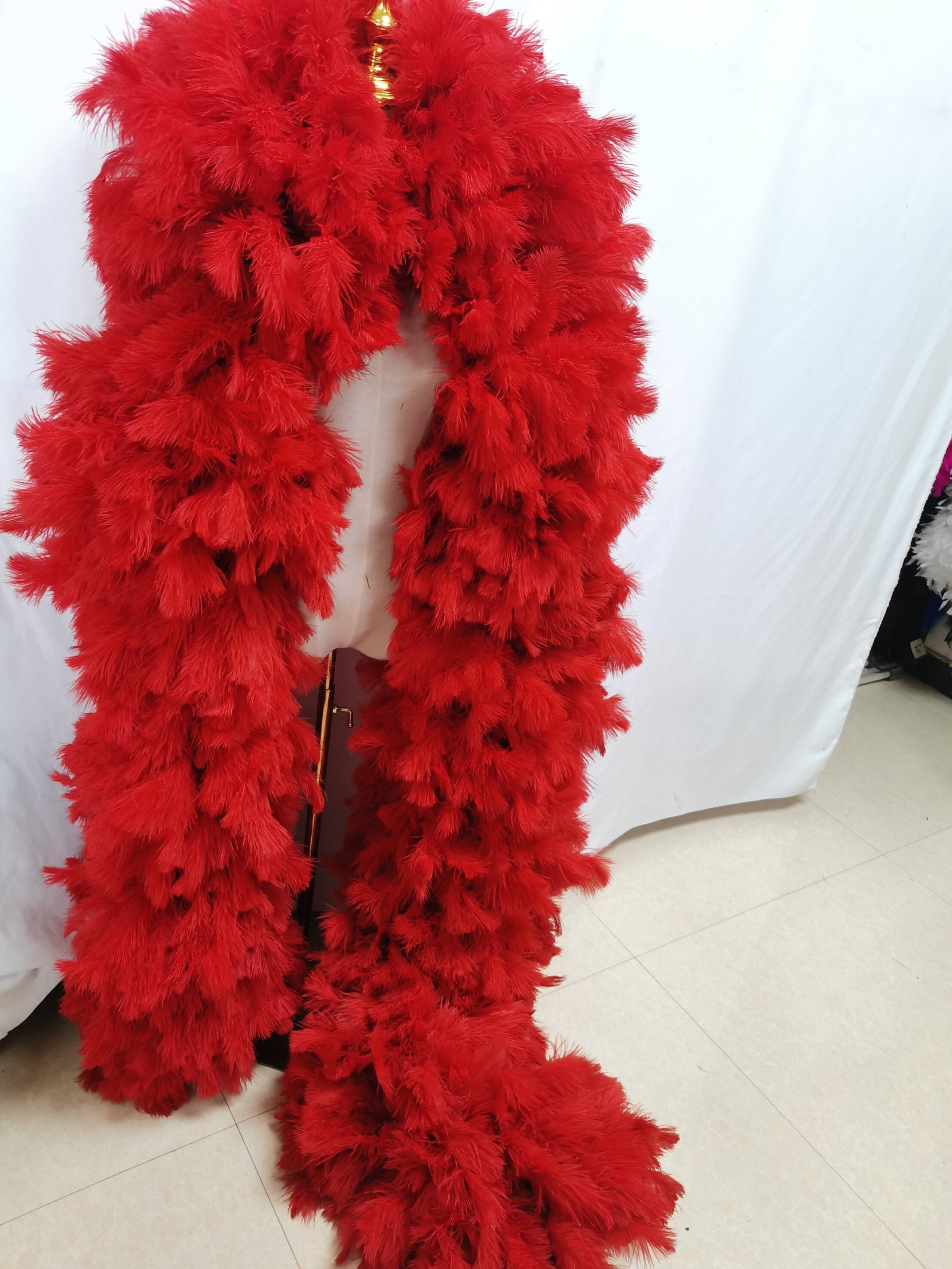 Red Ostrich Plume Feather Boa 800g 4 Meters