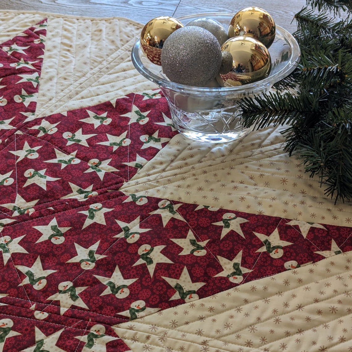Christmas Star Tree Skirt PDF Pattern, Quilt as You Go (QAYG) Twist - Etsy