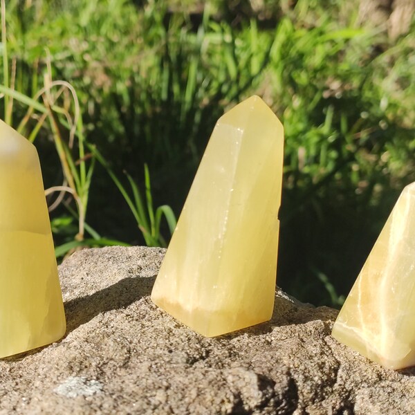 Lemon Calcite | Crystal Tower | Cleansing Crystal 90-100gms I 6-7cms tall