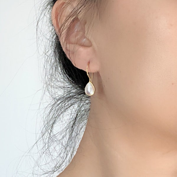 Pearl 18K Gold Drop Earring