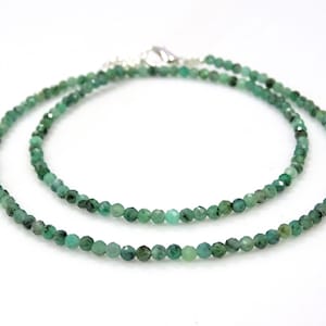 Natürliche Smaragd Halskette, Edelstein-Halskette, Minimalistische Halskette, Brautjungfer Halskette, Zarte Halskette, Handgefertigte Halskette, Rosenkranz Schmuck