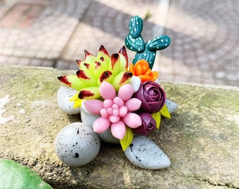 Giocattolo floreale a forma di tartaruga in argilla, succulente a forma di tartaruga in argilla fatte a mano, fiori di ranuncolo, regalo di compleanno artistico per un amico, regalo a forma di creatura dell'oceano, succulente uniche