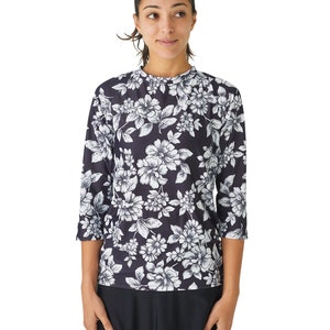 Classic 3/4 top with black skirt SPF50+