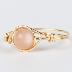 Pfirsich Mondstein Ring, Draht Gewickelt Kristall Ring, Pfirsich Mondstein Drahtring, Heilstein Schmuck für sie, zierliche Ring