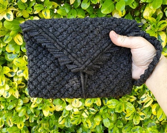 GREY Macrame Clutch Bag / Macrame Bag / Handmade Bag / Handmade Clutch / Recycled T-Shirt Yarn