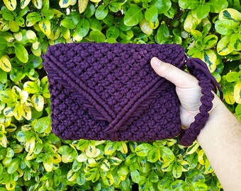 DEEP PURPLE Macrame Clutch Bag / Macrame Bag / Handmade Bag / Handmade Clutch / Recycled T-Shirt Yarn