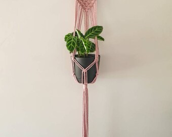 HART Macrame Plant Hanger / Macrame Pot Holder / Hanging Planter / Gift for Her / Heart Macrame