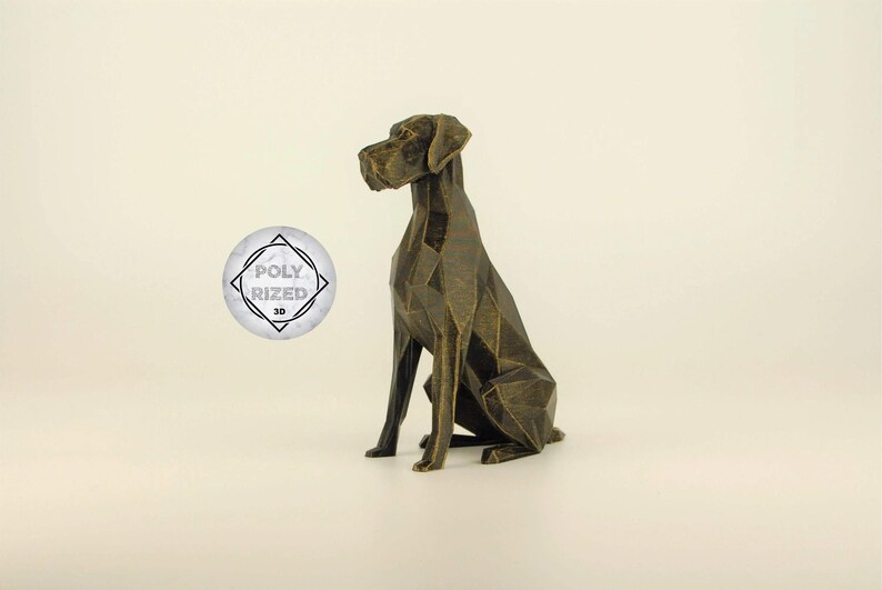 Low Poly Deutsche Dogge Figur, Handbemalte Hundeskulptur, Einzigartiges Geschenk für Hundeliebhaber und Haustierbesitzer, Deko für Zuhause von Polyrized3D