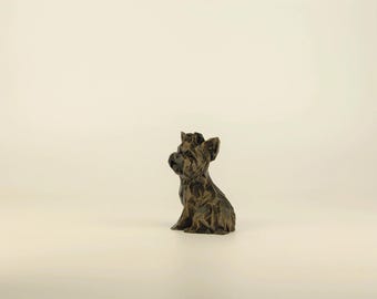 Low Poly Yorkshire Terrier Figurine, Hand Painted Yorkie Sculpture, Unique Gift for Dog Lovers and Pet Owners, Interior Design Office Decor