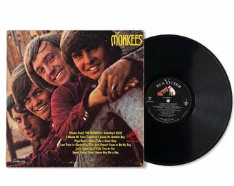 The Monkees Debut LP Vinyl 1966 - RCA Victor COM-101 - Canadian Mono - Last Train to Clarksville