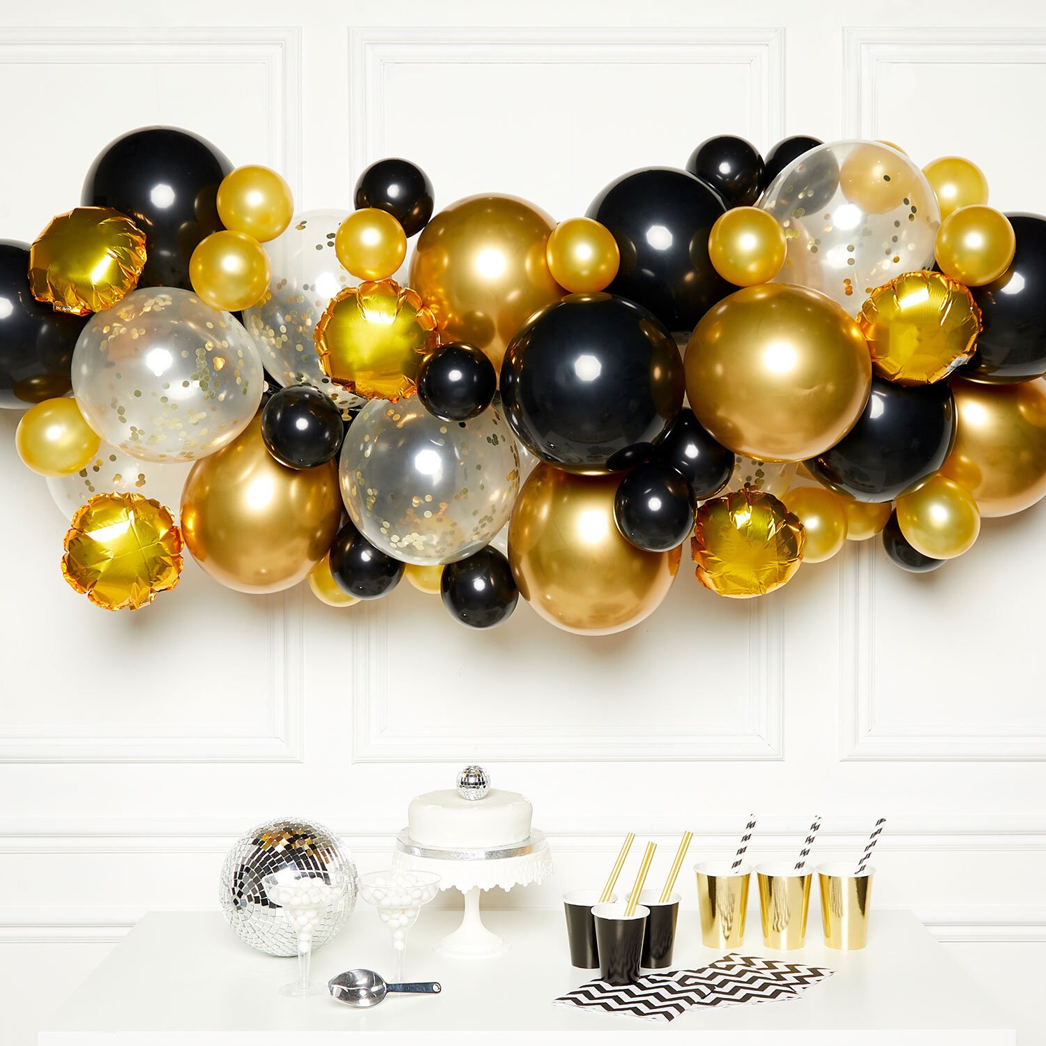 Black and Gold Birthday Decorations, Black and Gold Birthday Party Balloon  Set,metallic Foil Tinsel Fringe Rain Curtain Backdrop 