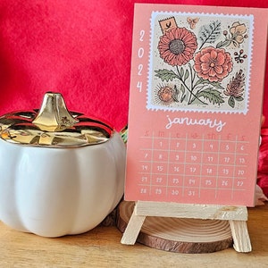 2024 Desk Calendar, New Year, Flower Calendar, Desk Accessory, 12-month Calendar, Office Accessory, Floral Stationary