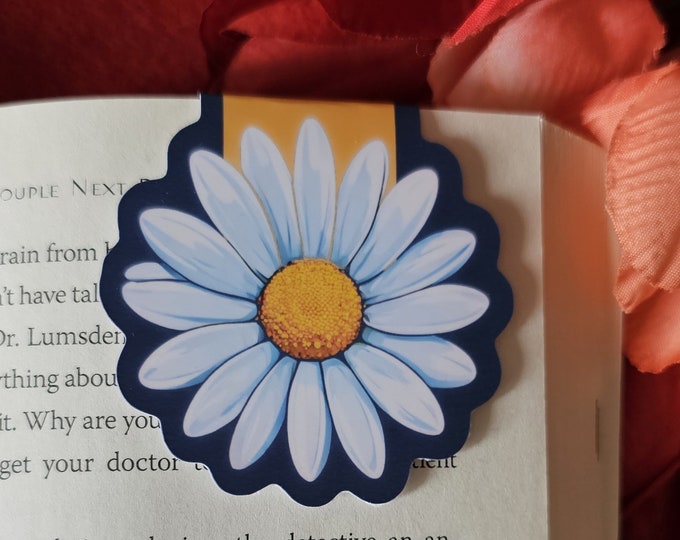 Daisy Magnetic Bookmark, Flower Magnetic Bookmark, Daisy Lover, Gift for Readers, Magnetic Bookmark, Bookish Gift, Page Saver