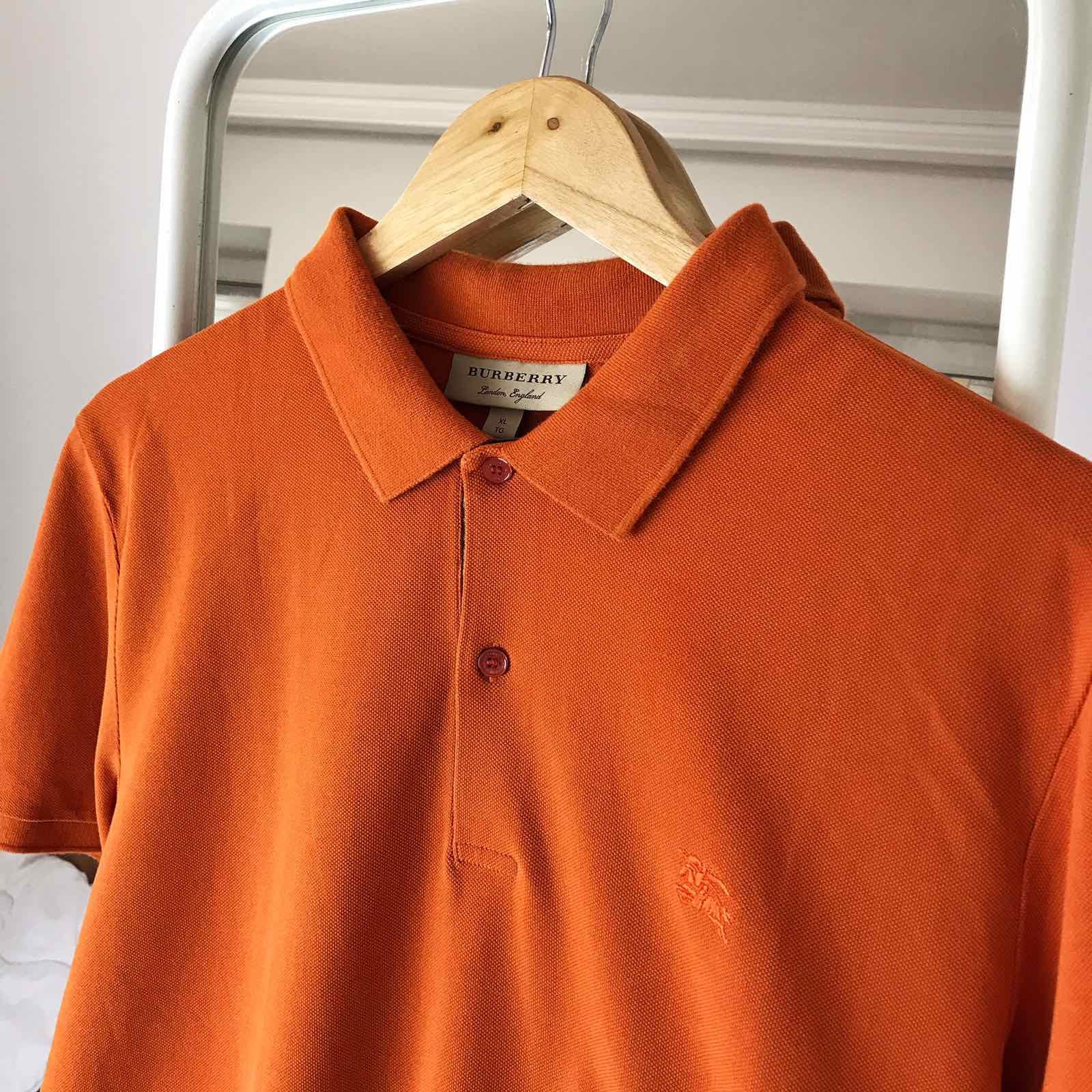 Burberry top etiqueta naranja