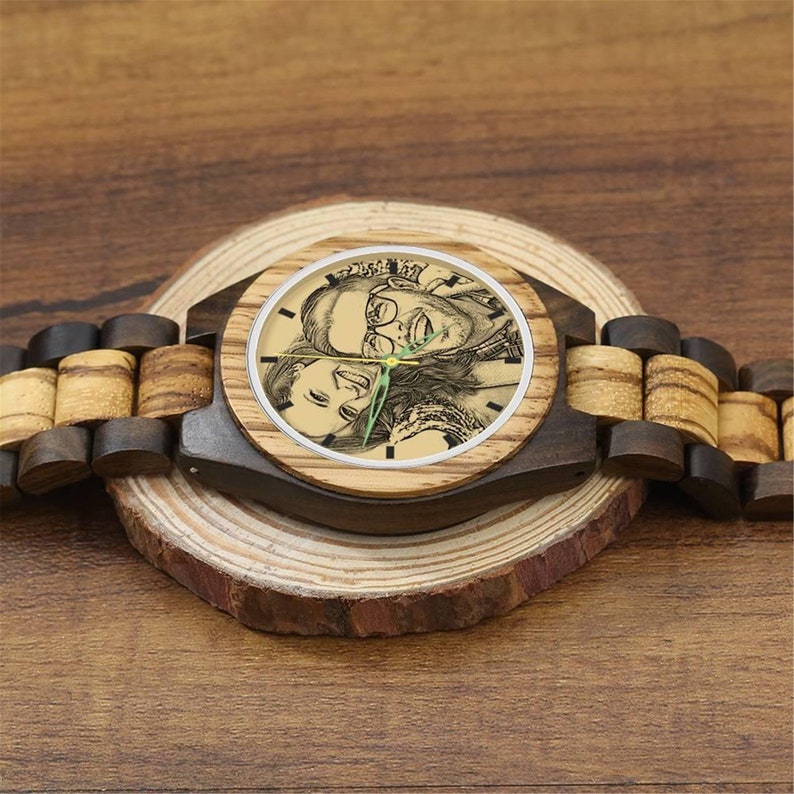 Custom Engraved Men's Wooden Photo Watch, Mens Wooden Watch, Gift for Him, Wood Watches for Husband, personalize watch, Boyfriend Gift zdjęcie 3