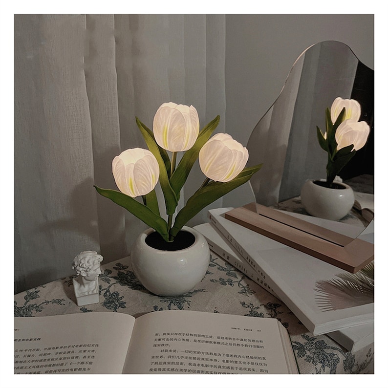 Tulips battery lamp