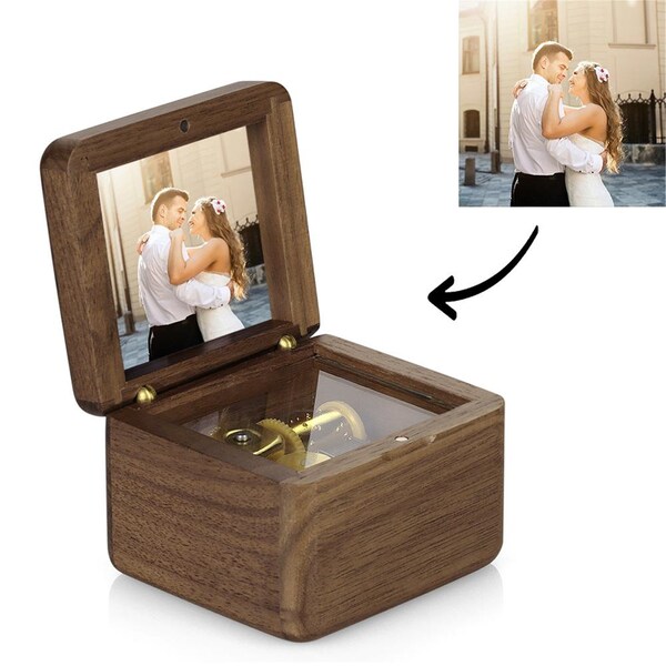 Custom Music Box, Music Box with Photo, Personalized Wooden Vintage Music Box Gift, Anniversary Gifts for Couples, Unique Gifts for Mom