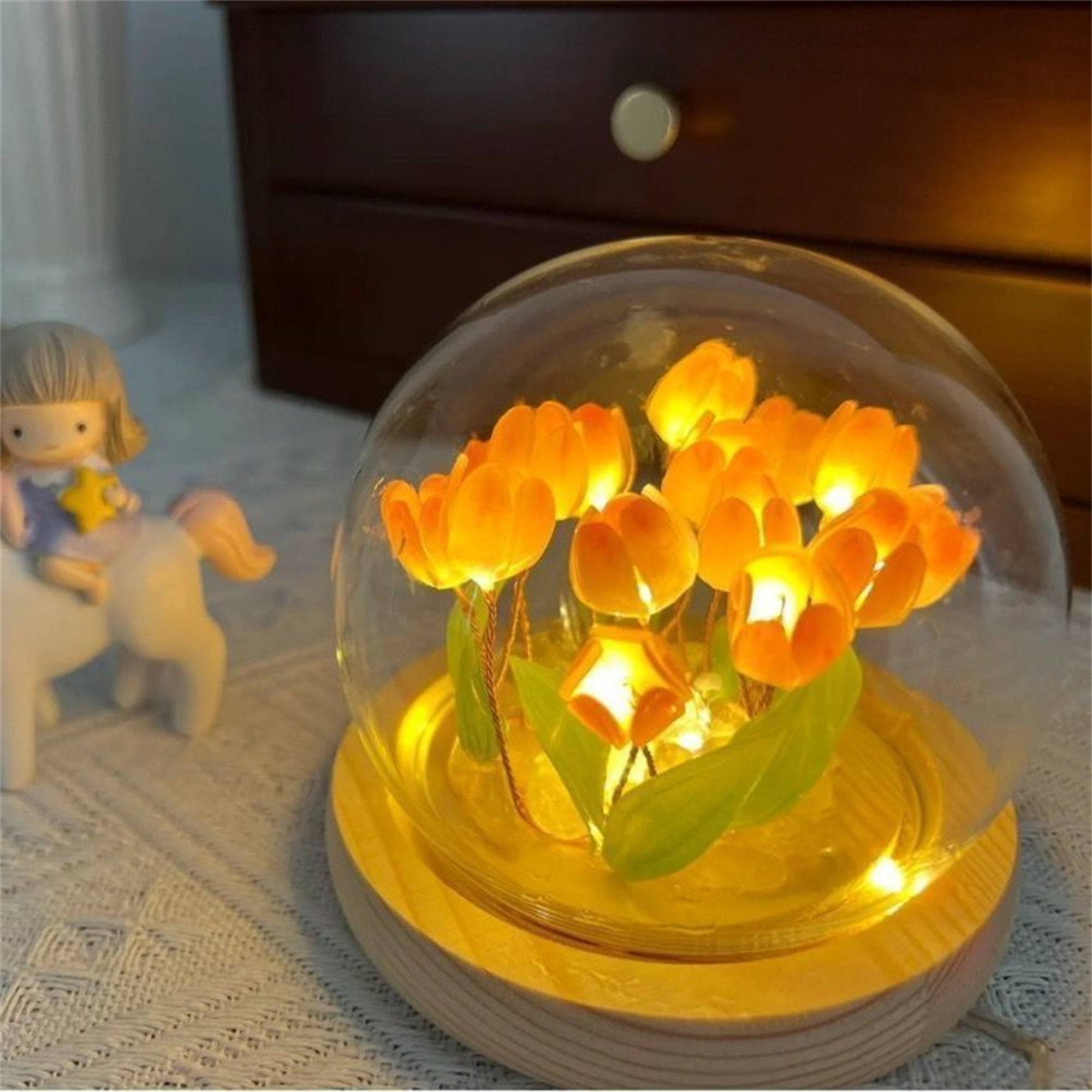 Luz de noche de tulipán hecha a mano, lámpara de mesa de flores