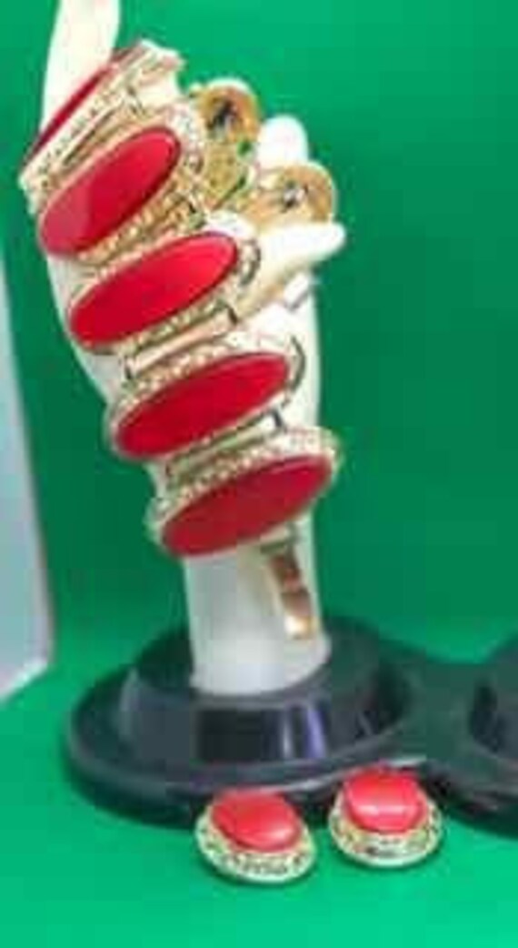 KRAMER Bracelet & clip on earrings