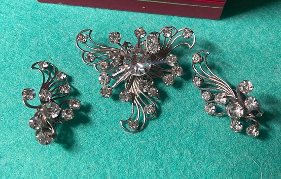 Abstract Crystal Brooch Set - image 2