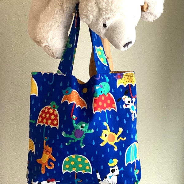 Kindertasche Einkaufstasche Stofftasche Spielzeugtasche Geschenktasche handgefertigt aus Patchworkstoff mit Innenfutter und Druckknopf