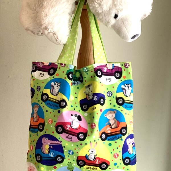 Kindertasche Einkaufstasche Stofftasche Spielzeugtasche Geschenktasche handgefertigt aus Patchworkstoff mit Innenfutter und Druckknopf