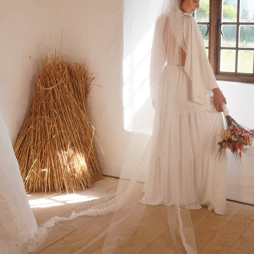 Pearl frill veil, double layer scalloped edge frill, ivory and white tulle, off white shops pearl frill, modern bohemian veil
