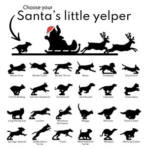 Könnte beinhalten: Schwarz-weiße Grafik mit dem Weihnachtsmann in einem von Rentieren gezogenen Schlitten, darunter verschiedene Hunderassen. Der Text lautet "Wähle deinen kleinen Weihnachtskläffer". Enthält Bichon Frise, Border Collie und mehr.