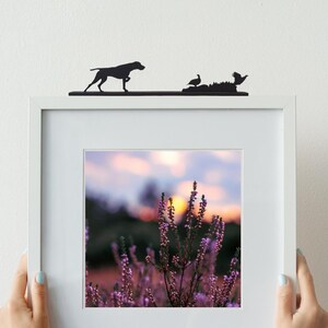 Pointer tedesco in volo - una silhouette realizzata in plastica riciclata di alta qualità, pensata per i piccoli davanzali di casa.