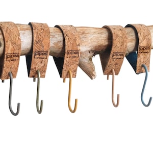 S-Haken Serie "Oka" aus Kork - Kleiderhaken / Kork Leder vegan S-Haken für die Garderobestange , Kleiderstange Haken Küche aus Korkriemen