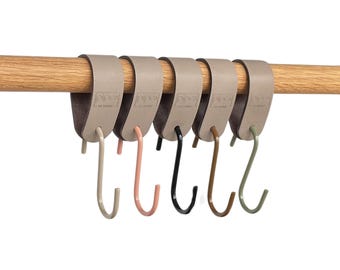 Leather coat hooks, "Arc" series | S-hooks & leather hooks for wardrobes | Leather loop hooks for wooden rods | Handmade in Germany