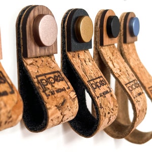 Vegan dresser handle made of real cork with wood - new product for 2021, unique design and in many colors, door handle, furniture handle, loop