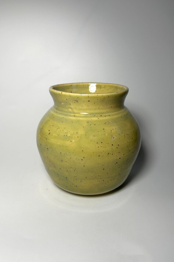 Peridot Vase